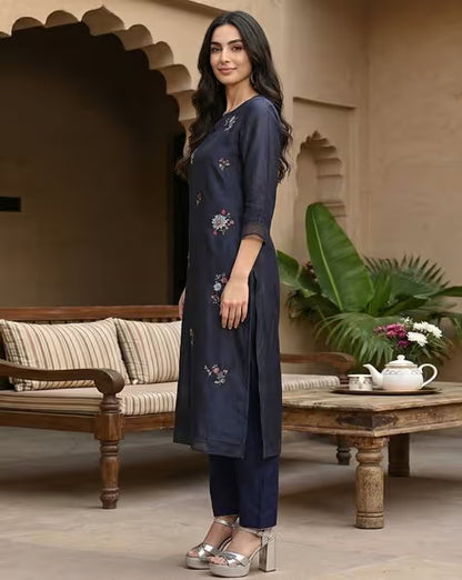 Women Embroidered Straight Kurta