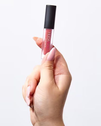 HUDA BEAUTY Mini Liquid Matte Ultra-Comfort Transfer-Proof Lipstick Icon
